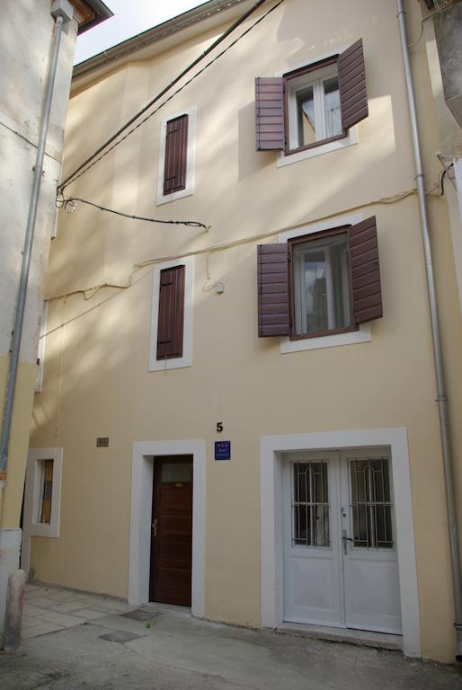 Apartment Varos زادار المظهر الخارجي الصورة
